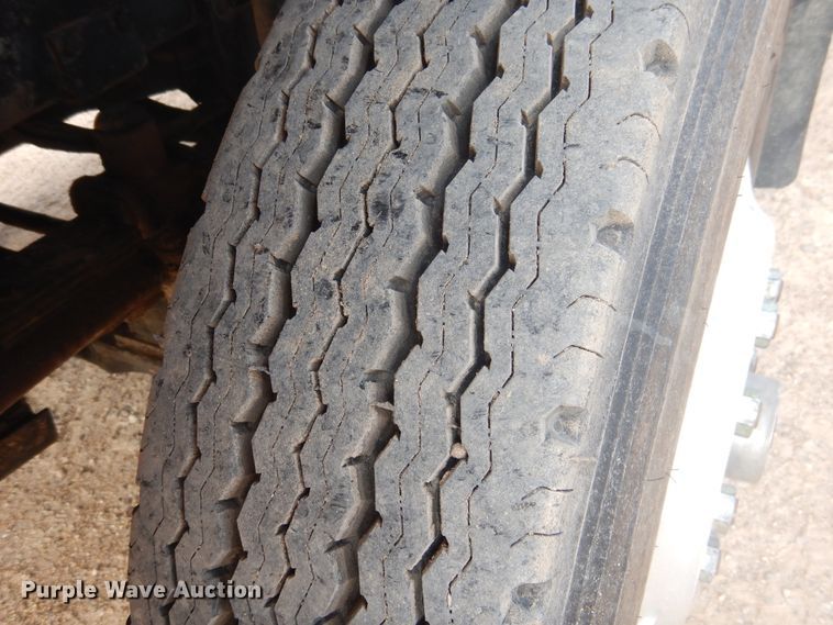 image for item DD0323 1981 Autocar  winch truck