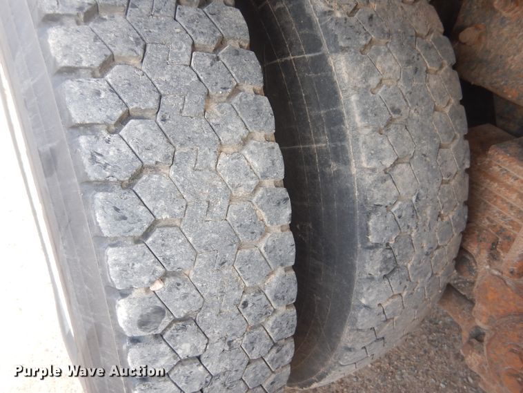 image for item DD0323 1981 Autocar  winch truck