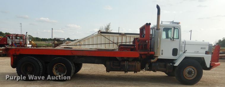 image for item DD0324 1979 International F5070  winch truck