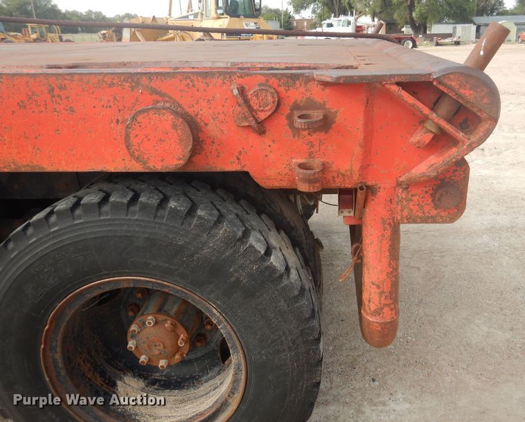 image for item DD0324 1979 International F5070  winch truck