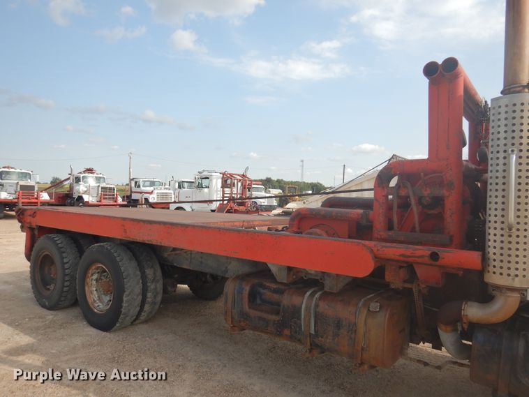 image for item DD0324 1979 International F5070  winch truck