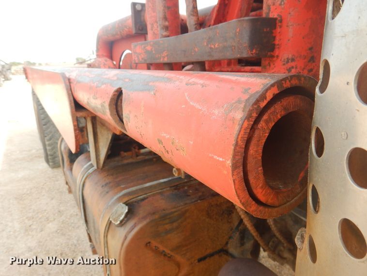 image for item DD0324 1979 International F5070  winch truck