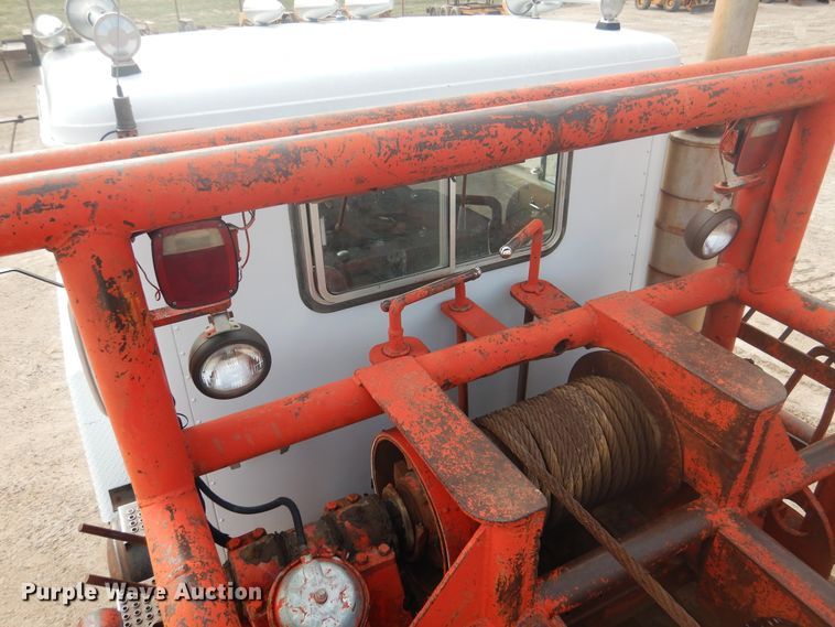 image for item DD0324 1979 International F5070  winch truck