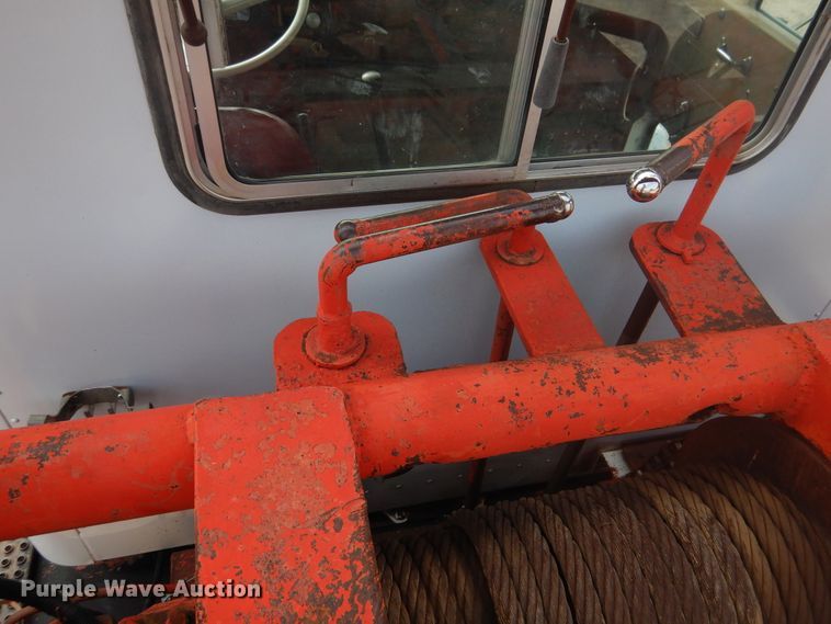 image for item DD0324 1979 International F5070  winch truck