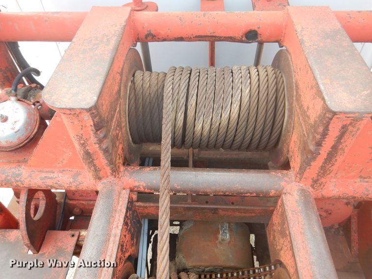 image for item DD0324 1979 International F5070  winch truck