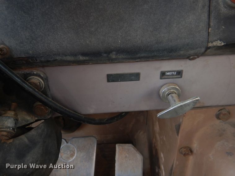 image for item DD0324 1979 International F5070  winch truck