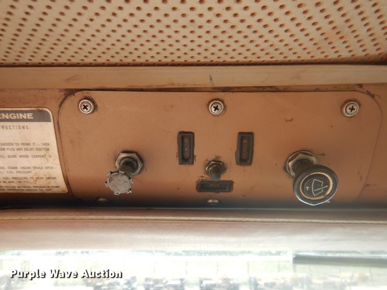 image for item DD0324 1979 International F5070  winch truck