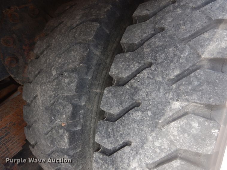 image for item DD0324 1979 International F5070  winch truck