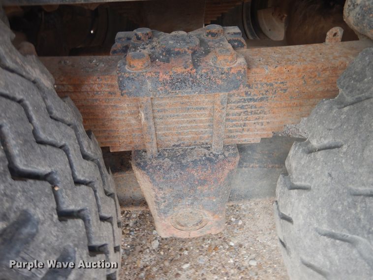 image for item DD0324 1979 International F5070  winch truck