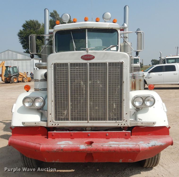 image for item DD0325 1981 Peterbilt 359  winch truck