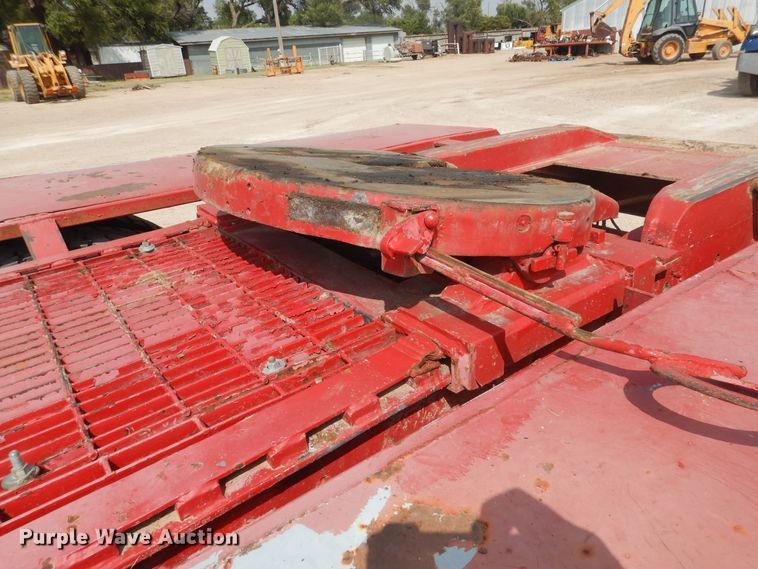 image for item DD0325 1981 Peterbilt 359  winch truck