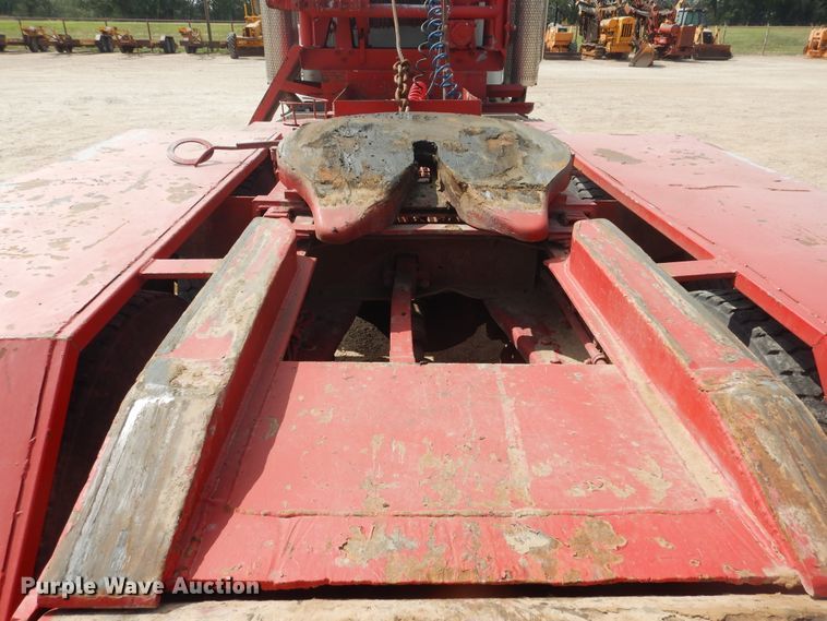 image for item DD0325 1981 Peterbilt 359  winch truck