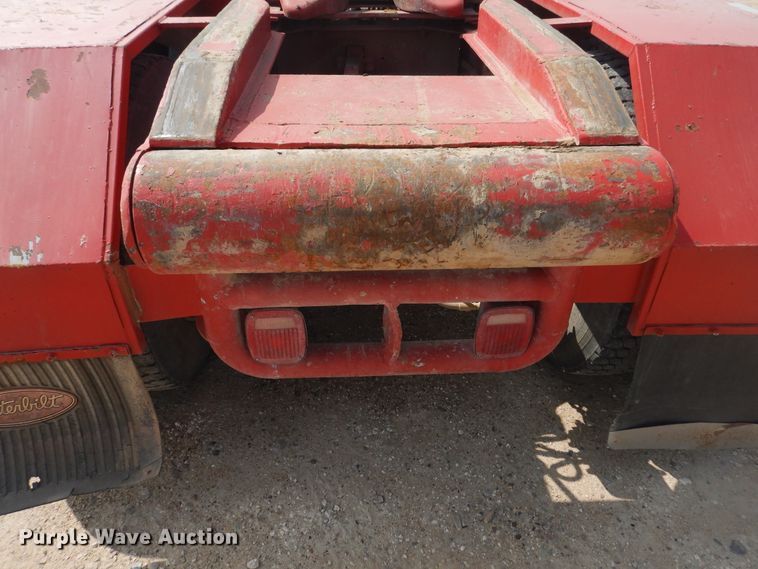 image for item DD0325 1981 Peterbilt 359  winch truck