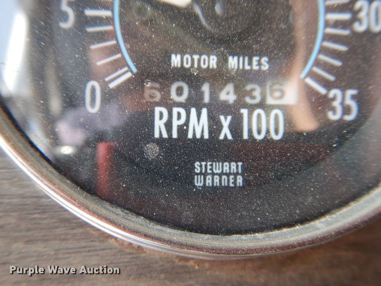 image for item DD0325 1981 Peterbilt 359  winch truck