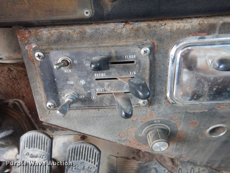 image for item DD0325 1981 Peterbilt 359  winch truck