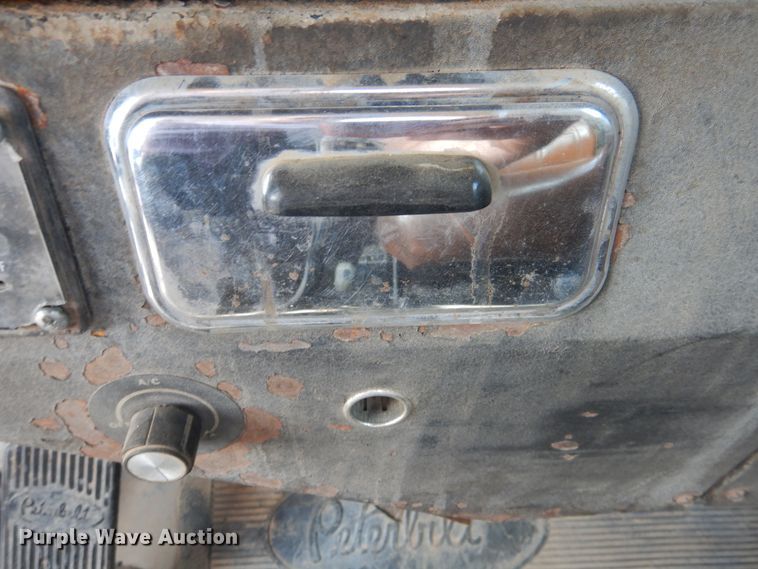 image for item DD0325 1981 Peterbilt 359  winch truck