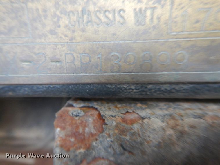 image for item DD0325 1981 Peterbilt 359  winch truck