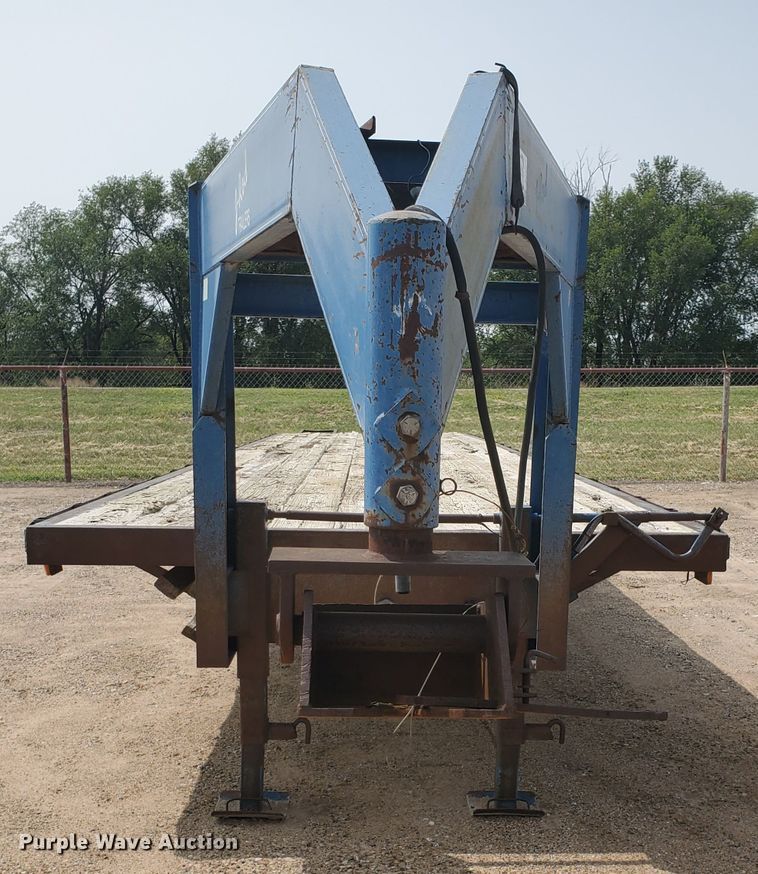 image for item DD0329 1996 J-Rod equipment trailer