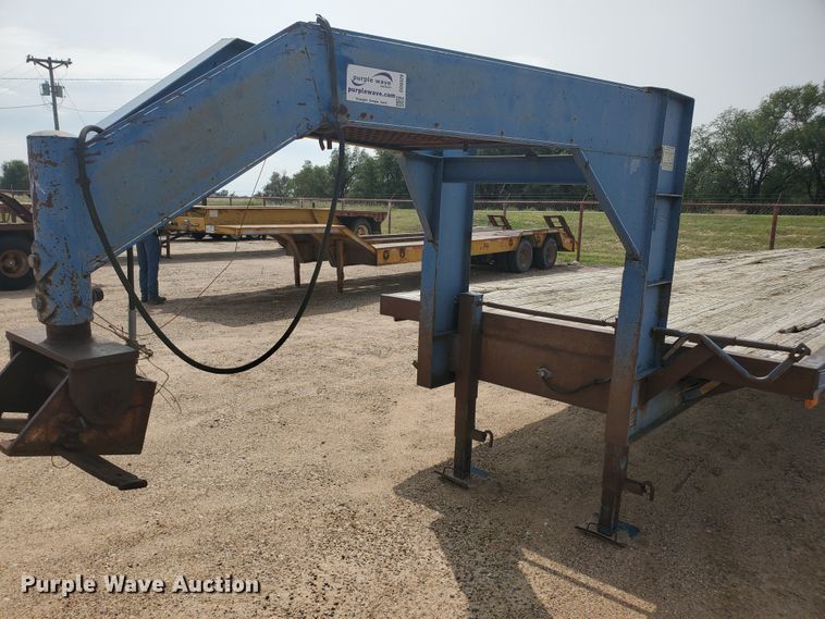 image for item DD0329 1996 J-Rod equipment trailer