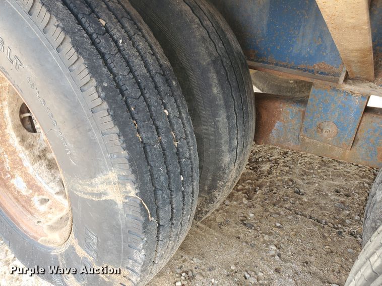 image for item DD0329 1996 J-Rod equipment trailer