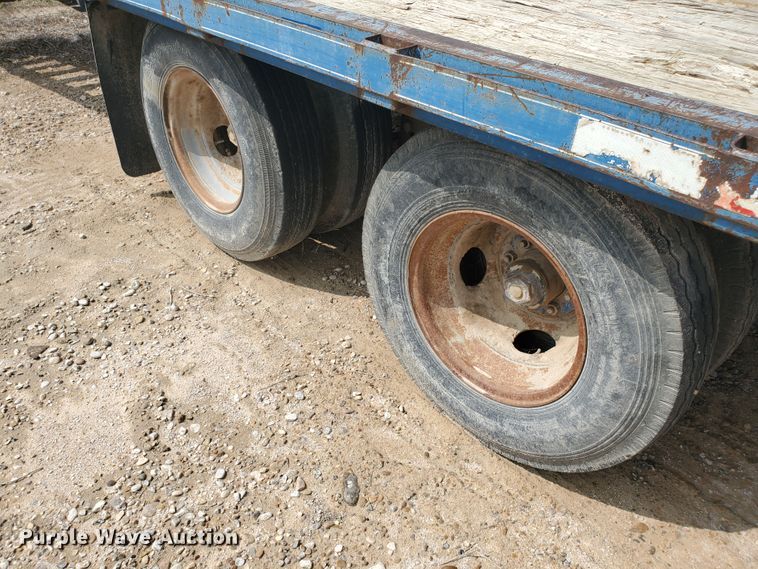 image for item DD0329 1996 J-Rod equipment trailer