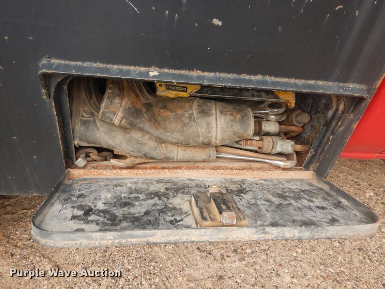 image for item DD0332 2007 Chevrolet Silverado 3500HD  flatbed pickup truck