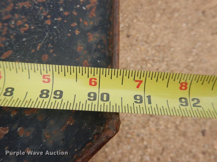 image for item DD0332 2007 Chevrolet Silverado 3500HD  flatbed pickup truck