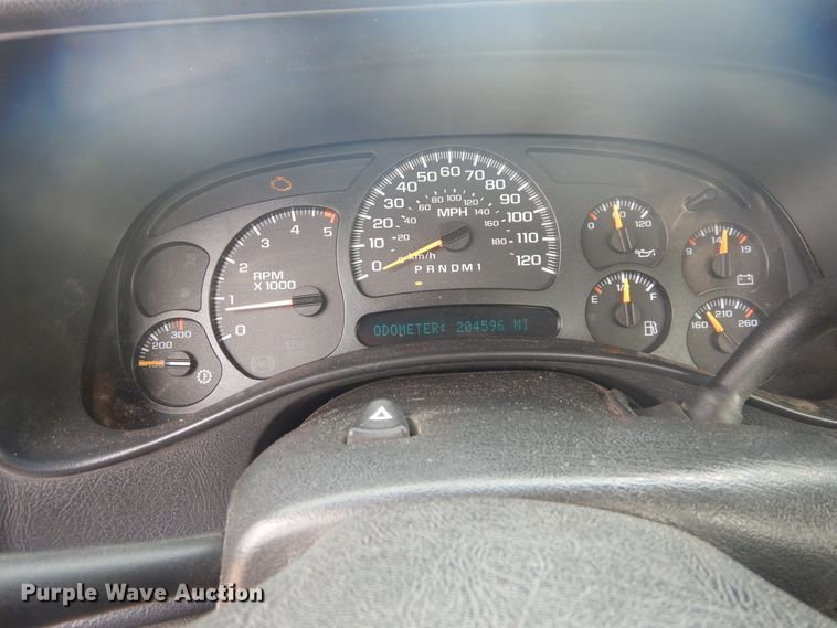 image for item DD0332 2007 Chevrolet Silverado 3500HD  flatbed pickup truck