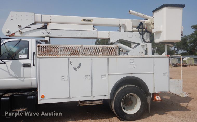 image for item DD0337 1993 GMC TopKick C6500  bucket truck