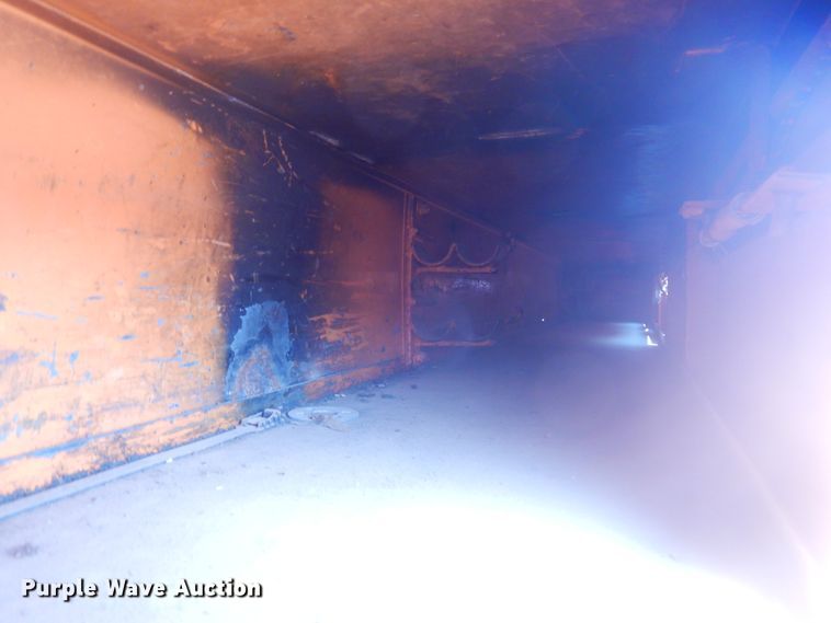 image for item DD0337 1993 GMC TopKick C6500  bucket truck