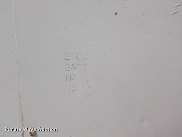 image for item DD0337 1993 GMC TopKick C6500  bucket truck