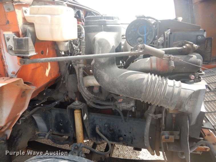 image for item DD0337 1993 GMC TopKick C6500  bucket truck