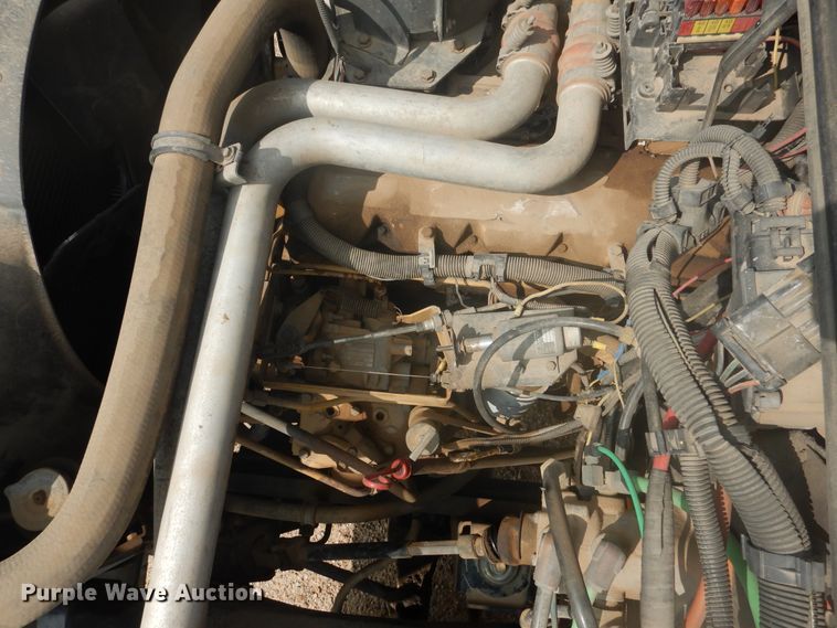 image for item DD0337 1993 GMC TopKick C6500  bucket truck