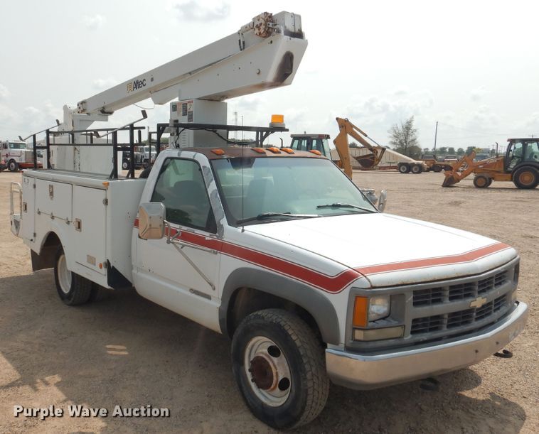 image for item DD0345 1995 Chevrolet C3500  bucket truck