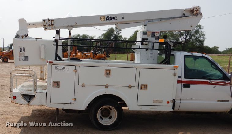 image for item DD0345 1995 Chevrolet C3500  bucket truck