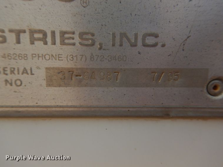 image for item DD0345 1995 Chevrolet C3500  bucket truck