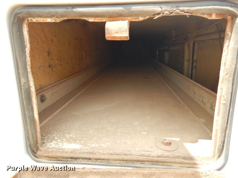 image for item DD0345 1995 Chevrolet C3500  bucket truck