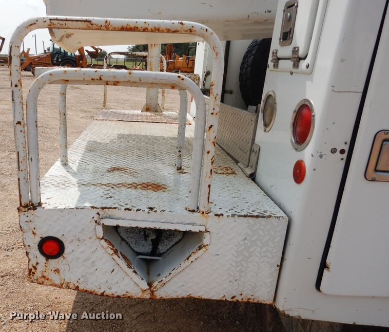 image for item DD0345 1995 Chevrolet C3500  bucket truck