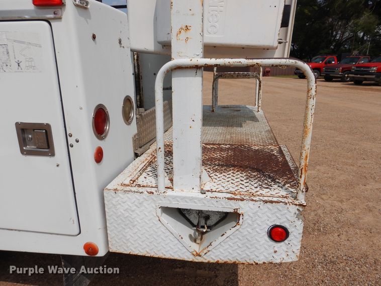 image for item DD0345 1995 Chevrolet C3500  bucket truck