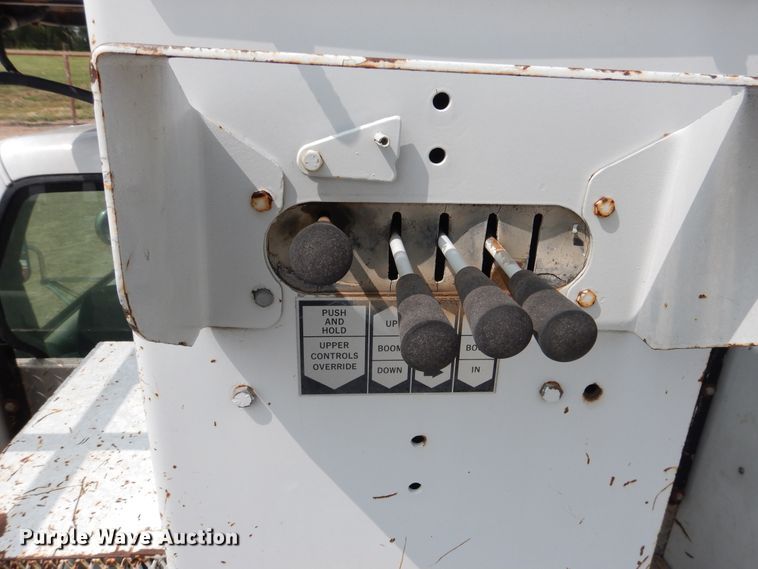 image for item DD0345 1995 Chevrolet C3500  bucket truck