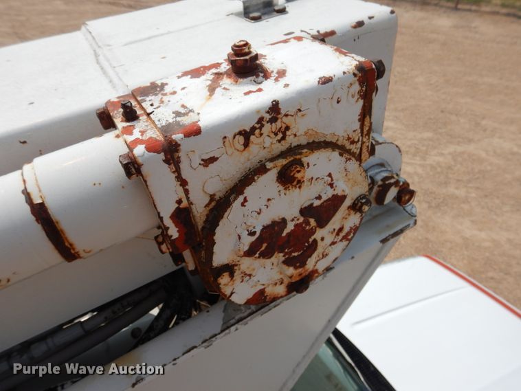 image for item DD0345 1995 Chevrolet C3500  bucket truck