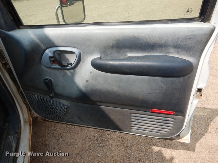 image for item DD0345 1995 Chevrolet C3500  bucket truck