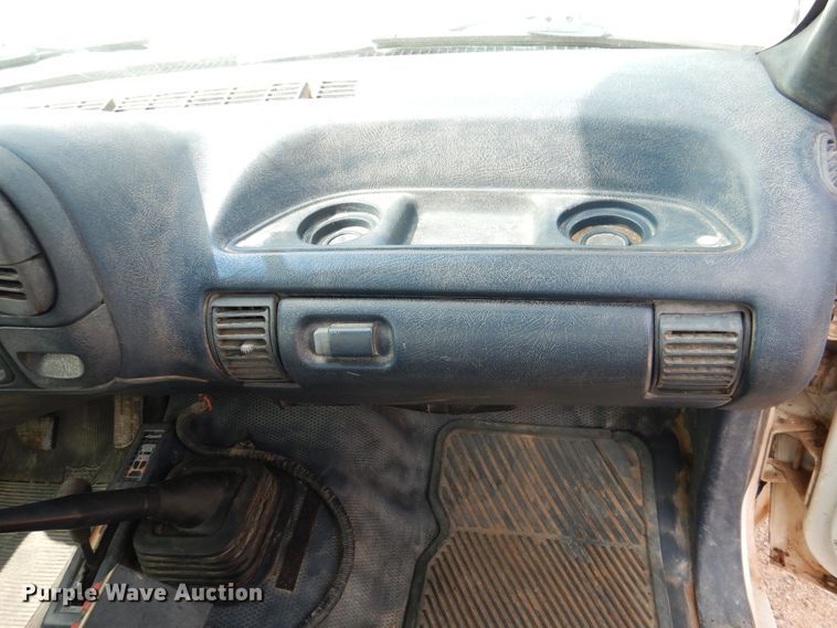 image for item DD0345 1995 Chevrolet C3500  bucket truck