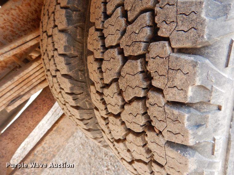 image for item DD0345 1995 Chevrolet C3500  bucket truck