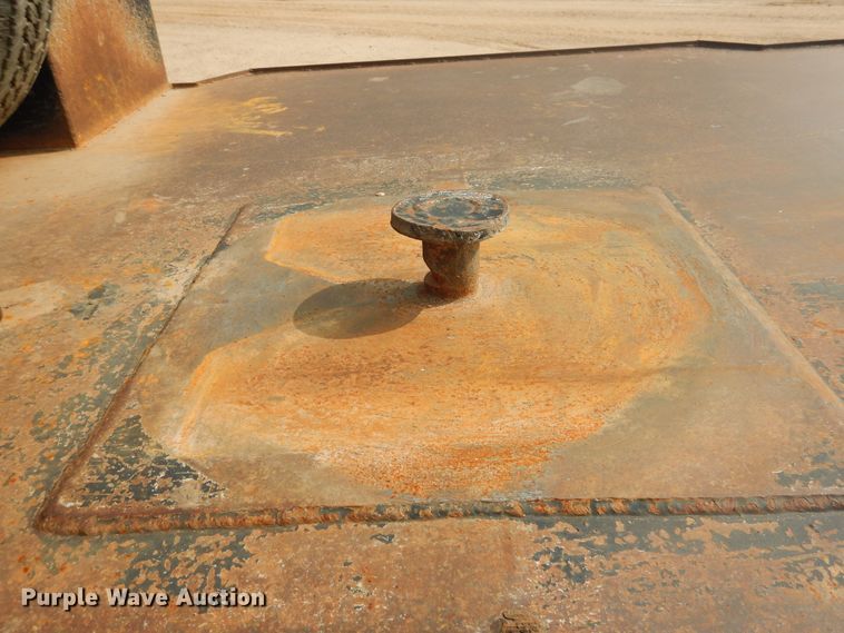 image for item DD0348 2007 Chevrolet Silverado 3500HD  flatbed pickup truck