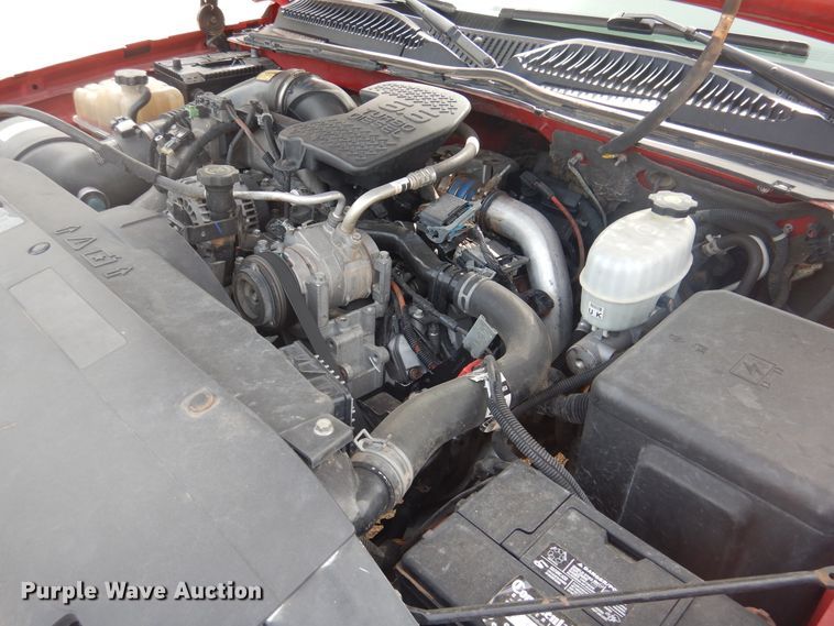 image for item DD0348 2007 Chevrolet Silverado 3500HD  flatbed pickup truck