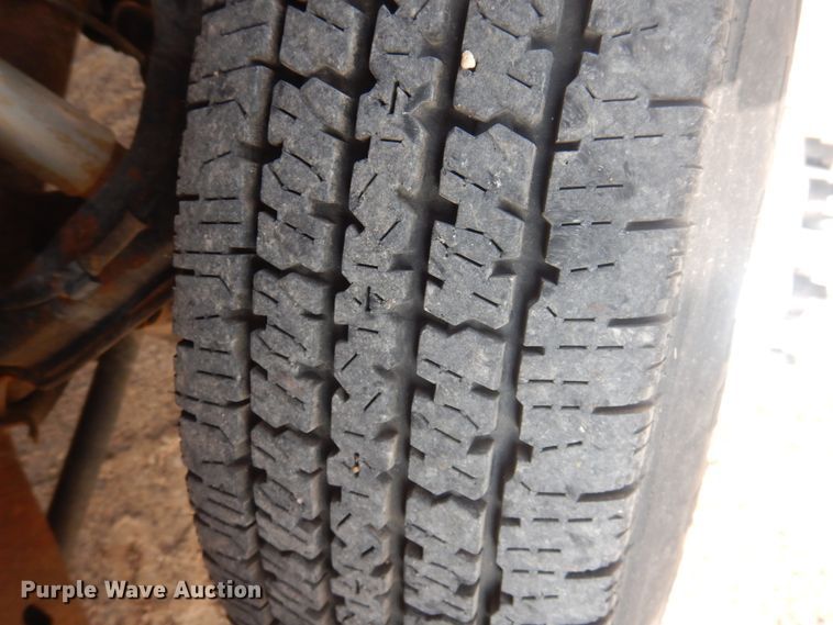 image for item DD0348 2007 Chevrolet Silverado 3500HD  flatbed pickup truck