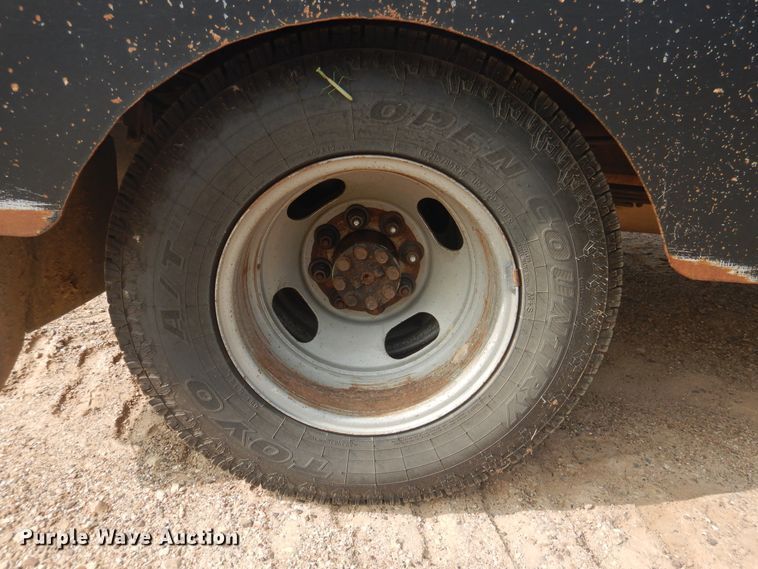 image for item DD0348 2007 Chevrolet Silverado 3500HD  flatbed pickup truck