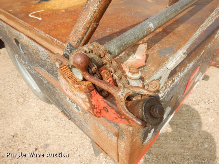 image for item DD0349 2007 Chevrolet Silverado 3500HD  winch truck