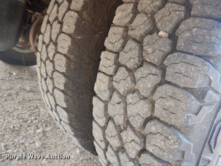 image for item DD0349 2007 Chevrolet Silverado 3500HD  winch truck